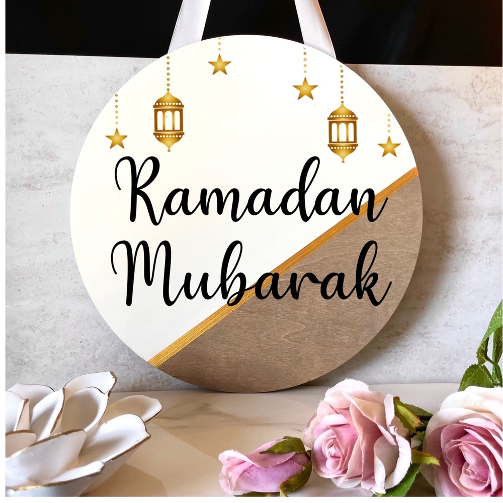 Ramadan decor! Ramadan Mubarak door sign, Ramadan lanterns decoration